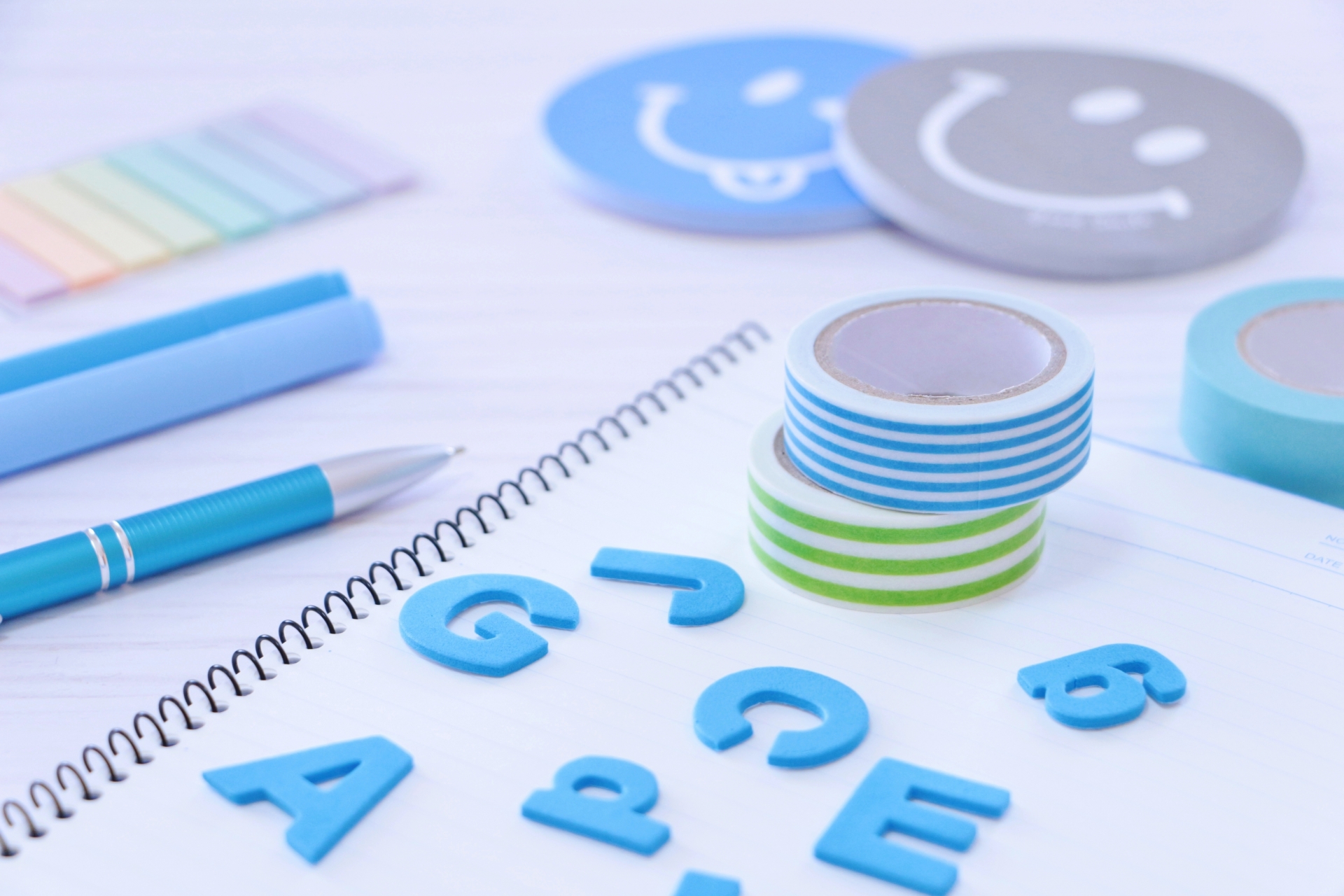 かわいいシール帳で楽しくコレクションしよう！